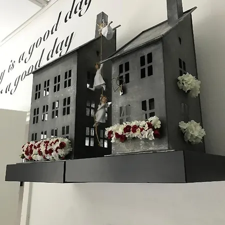 Tapulitalo Hostel *