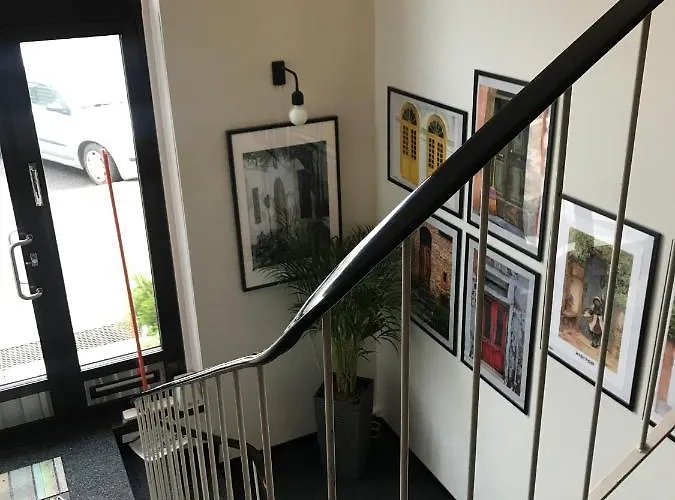 Tapulitalo بيت شباب